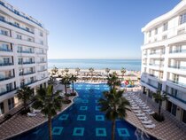Grand Blue Fafa Resort