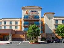 Comfort Suites University of Phoenix Stadium Area