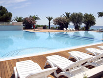 Free Beach Club