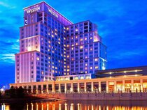 The Westin Lombard Yorktown Center
