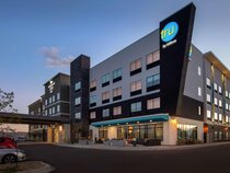 Tru by Hilton Denver Airport Tower Road