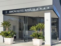 Simon Hotel Aprilia