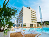 Nautilus Family Hotel