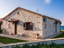 Kavos Psarou Villas