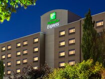 Holiday Inn Express Vancouver Airport