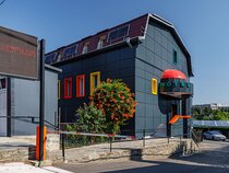 Rose Hotel