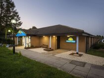 Days Inn by Wyndham Sutton Scotney North