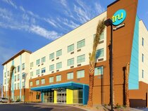 Tru By Hilton Gilbert