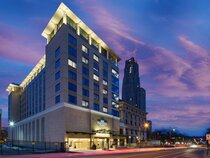 The Oaklander Hotel An Autograph® Collection