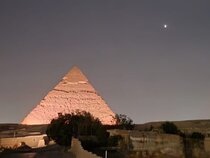 The Gate Hotel Front Pyramids & Sphinx View