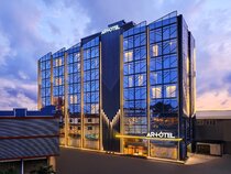 ARTOTEL Batam