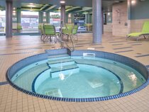 Holiday Inn Express & Suites Brandon