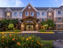 Staybridge Suites Maple Grove/Arbor Lakes