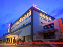 Belhotel Harbour Bay