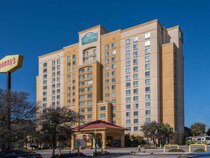 La Quinta Inn & Suites San Antonio Riverwalk