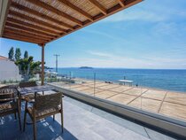Amyntas Seafront Hotel