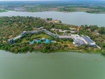 DoubleTree by Hilton Weerawila