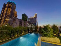 Y2 Residence Hotel