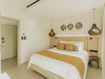 Opal Paros