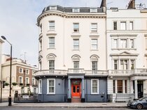 OYO Townhouse New England Victoria