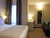 May Ramblas Hotel