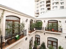 Midway Baku Hotel