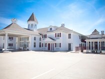 Osage Village Inn