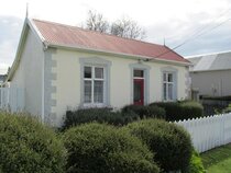 Designer Cottage B&B