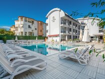 A Hotel Side
