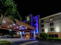 Holiday Inn Express & Suites Cocoa Beach