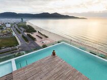 A La Carte Danang Beach
