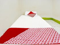 Spot On 91500 Suci Homestay Syariah