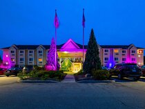 Best Western Plus Woodstock Inn & Suites