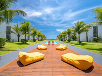 B Blue Beachouses