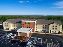 Holiday Inn Express Hotel & Suites Crossville