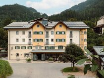Resl Resort