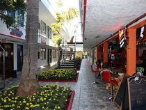 Tradewinds Airport Hotel
