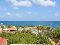 Eri Beach & Village