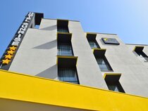 Rolling Hotel