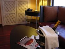 Colosseo Studio Suites