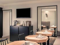 Mercure Paris Arc de Triomphe Wagram Hotel