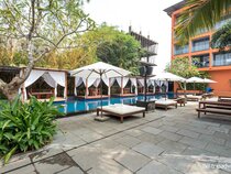 Sinq Party Resort