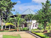 Negril Treehouse Resort