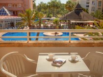 Cabau Aquasol Aparthotel