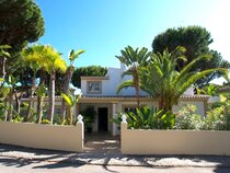 Vale do Garrao Villas