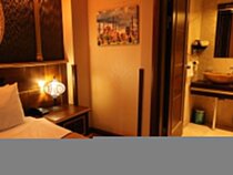 Edition Old City Boutique Hotel