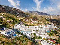 Panorama und Village Hotel