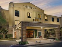 The Bluff Hotel Savannah Historic District, by Hilton