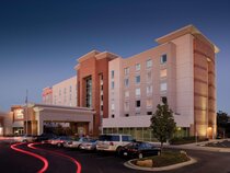 Hampton Inn & Suites St. Louis at Forest Park