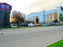 Hampton Inn & Suites by Hilton Calgary Airport